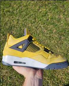 Nike Air Jordan 4 "Lighting" - 3