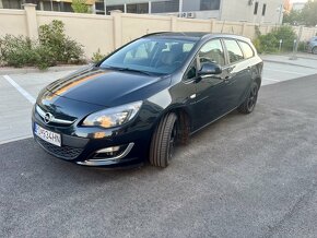 Opel Astra J ST - 3