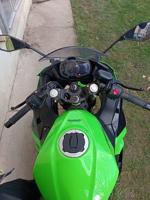 Kawasaki Ninja 400 - 3