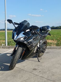 CFMoto 300SR - 3