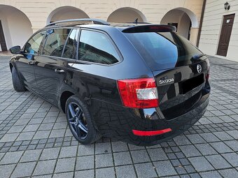 Škoda Octavia Combi 2.0 TDI M6 Ambition Navi DVD R17 Orig.KM - 3