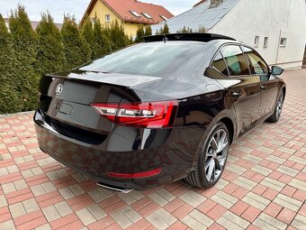 Škoda Superb 2.0 TSI 206kw DSG 4x4 Led Panorama - 3