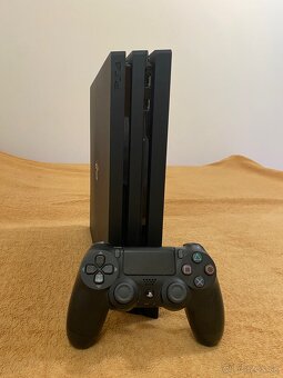 PlayStation 4 PRO 1TB - 3