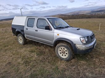 Nissan Navara 2.8 td - 3