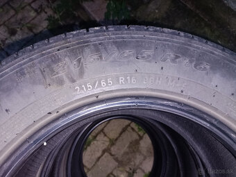 Celorocne pneumatiky Pirelli 215/65 R16 - 3