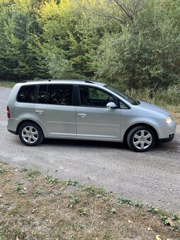 Volkswagen Touran 2.0 TDI 16V - 3