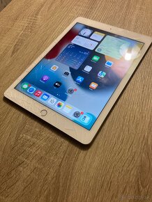 9.7” tablet iPad Air 2 / 64GB Silver prasknutý displej - 3