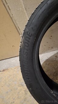 Pneu 245/45 R20 - 3