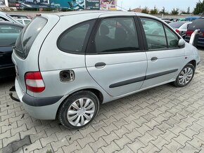 Lacno rozpredám Renault Megane Scenic 1996-1999 na náhradné - 3