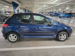 Peugeot 206 1.1 nová STK, ťažné zariadenie. MOŽNÁ VÝMENA - 3