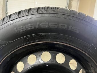 Nokian Tyres 195/65-r15 M+S predám - 3