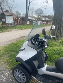 Piaggio MP3 - 3