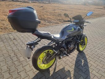 Yamaha MT07 - 3