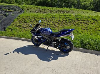 Yamaha R1 RN12 - 3