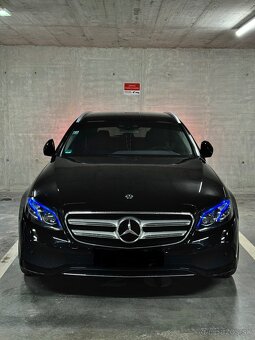 Mercedes-Benz E 300d W213 - 3