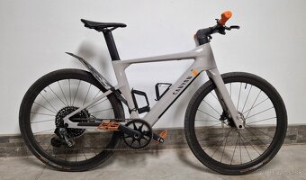 Canyon Roadlite: ON CF 9 LTD - 3