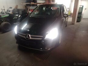 Predám Mercedes B200 obsah 2 liter desel ročník 2017 - 3