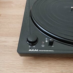 AKAI PROFESSIONAL BT-100 - gramofón - 3