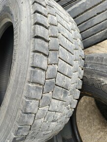 Predám pneumatiky 265/70r19.5 7 ks - 3