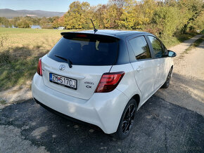 Predám Toyota Yaris 1,33 Bi-Ton 6-rýchl.manuál - 3