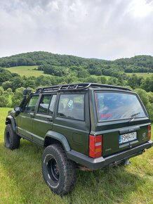 Jeep Cherokee XJ 4.6 - 3