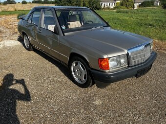 Mercedes 190e W201 - 3