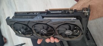 Asus ROG-STRIX-RX5600XT-O6G-GAMING - 3