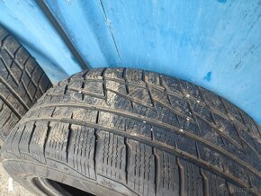 2x  zimné pneu 235/55r18 spolu 50eur - 3