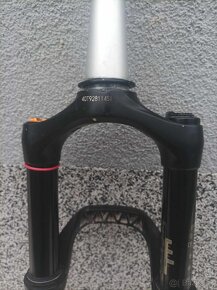 Odpružená vzduchová vidlica Rockshox Reba 120 mm - 3