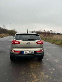 KIA SPORTAGE 2,0 CRDi 100 kW SK pôvod, garážované, 1.majiteľ - 3