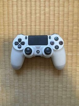 PS 4 Pro - 3