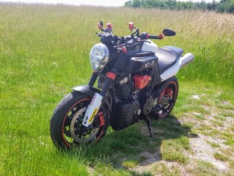 Yamaha MT-01 - 3