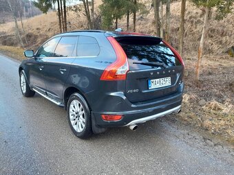 Volvo xc60 2,4D  d5 - 3