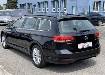 Volkswagen Passat 2.0TDi 110kw DSG NAVI TEMPOMAT nafta - 3