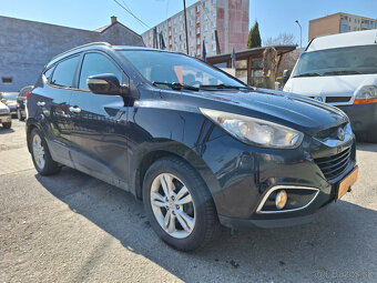 Hyundai ix35 2.0 CRDi VGT Style 4x4- aj na splátky od 74,50e - 3