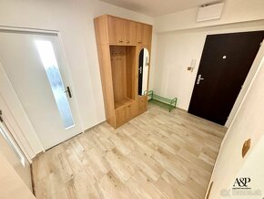 NA PRENÁJOM VEĽKÝ 3 IZB. BYT S BALKÓNOM, 84M2, UL. DR. CLEME - 3