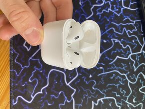 Apple Airpods 2. Generácia - 3