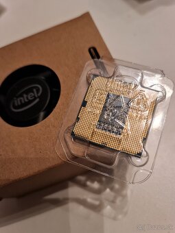 intel 11th gen. Core i7-11700 2,5ghz - 3