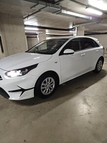 KIA Ceed 1.0 T-GDI 2022 M6 - 3