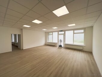 Obchodný/ Administratívny priestor, 112,60m2, ul. Údernícka - 3