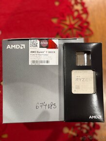 AMD Ryzen 7 3800X - 3