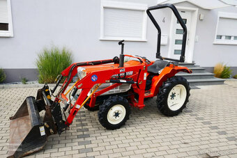 Traktor Kubota L 2002 DT - 3