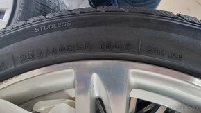 Zimne pneu 265/40 r20 - 3