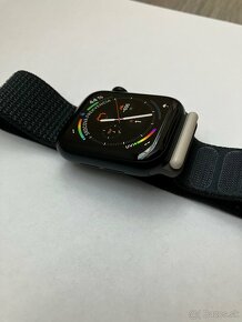 Apple watch SE 2023 40mm midnight black cellular version - 3