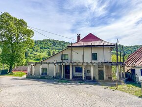 Rodinný dom (penzión) v obci Kremnické Bane (Žiar nad Hr - 3