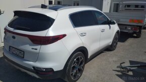 Kia sportage 2.0crdi gt line 4x4,at8 - 3