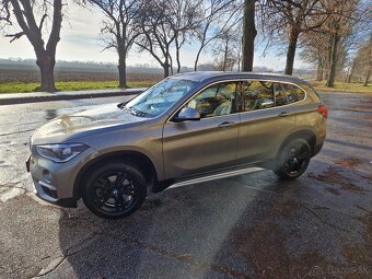 BMW X1 XDrive 20i A/T - 3