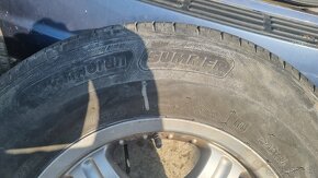 Predám kolesá na kia sorento 225/75 R16 - 3