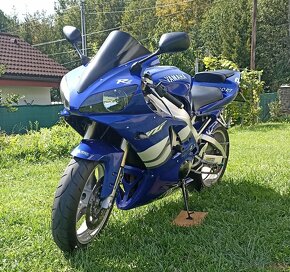 Yamaha yzf r1 - 3