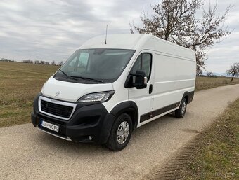 Peugeot Boxer 2.0 HDi; 3-miestny - 3